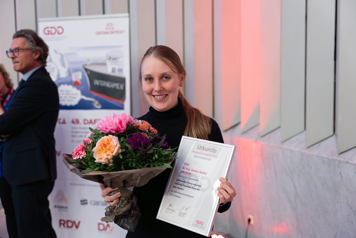 Dr.-Ing. Saskia Nuñez von Voigt mit dem GDD-Wissenschaftspreis auf der DAFTA 2025