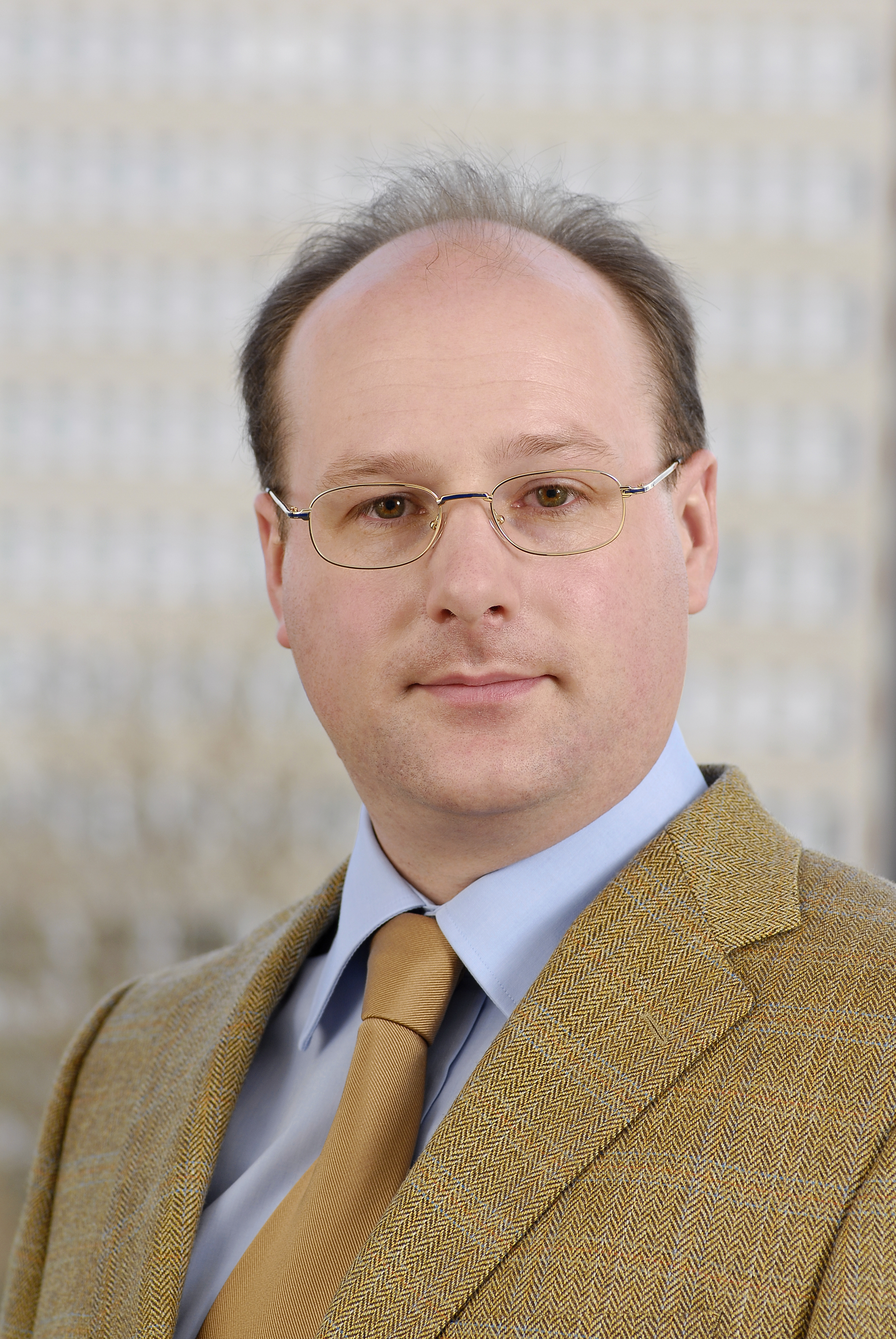 Dr. Niels Lepperhoff 